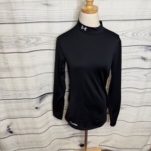 Under Armour Women's Black fitted Long Sleeve Top